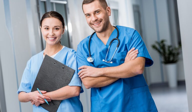 온라인 간호 증명서의 경력 결과 •