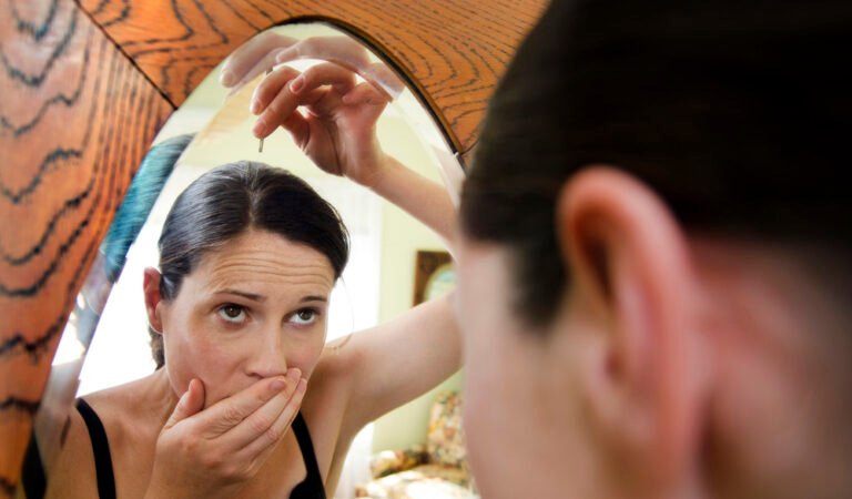 흰 머리카락을 뽑으면 머리카락이 더 많이 욕을합니까?  •