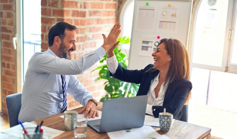 '위대한 지도자들은이 2 개의 목적 중심 CEO를 말합니다